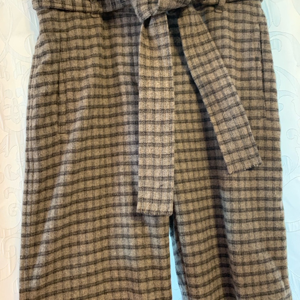 Wilfred Aritzia - Wool Blend Black and gray Plaid Trousers